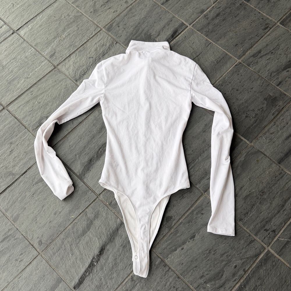 Good American Long Sleeve Front Zip Bodysuit - Picture 6 of 6